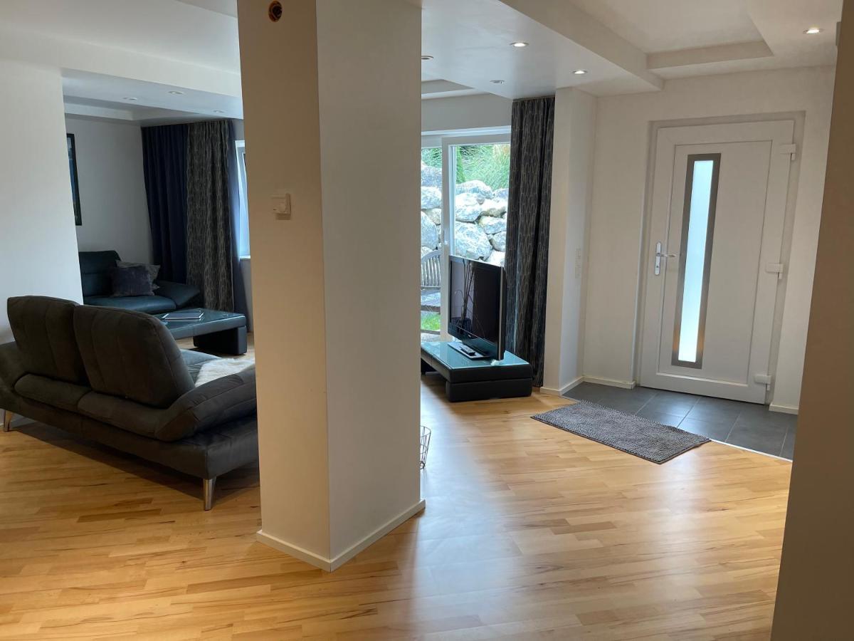 Moderne, Ruhige Ferienwohnung , Ideal Zum Abschalten Hadamar Exterior foto