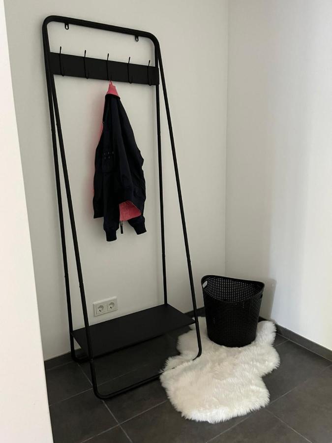 Moderne, Ruhige Ferienwohnung , Ideal Zum Abschalten Hadamar Exterior foto