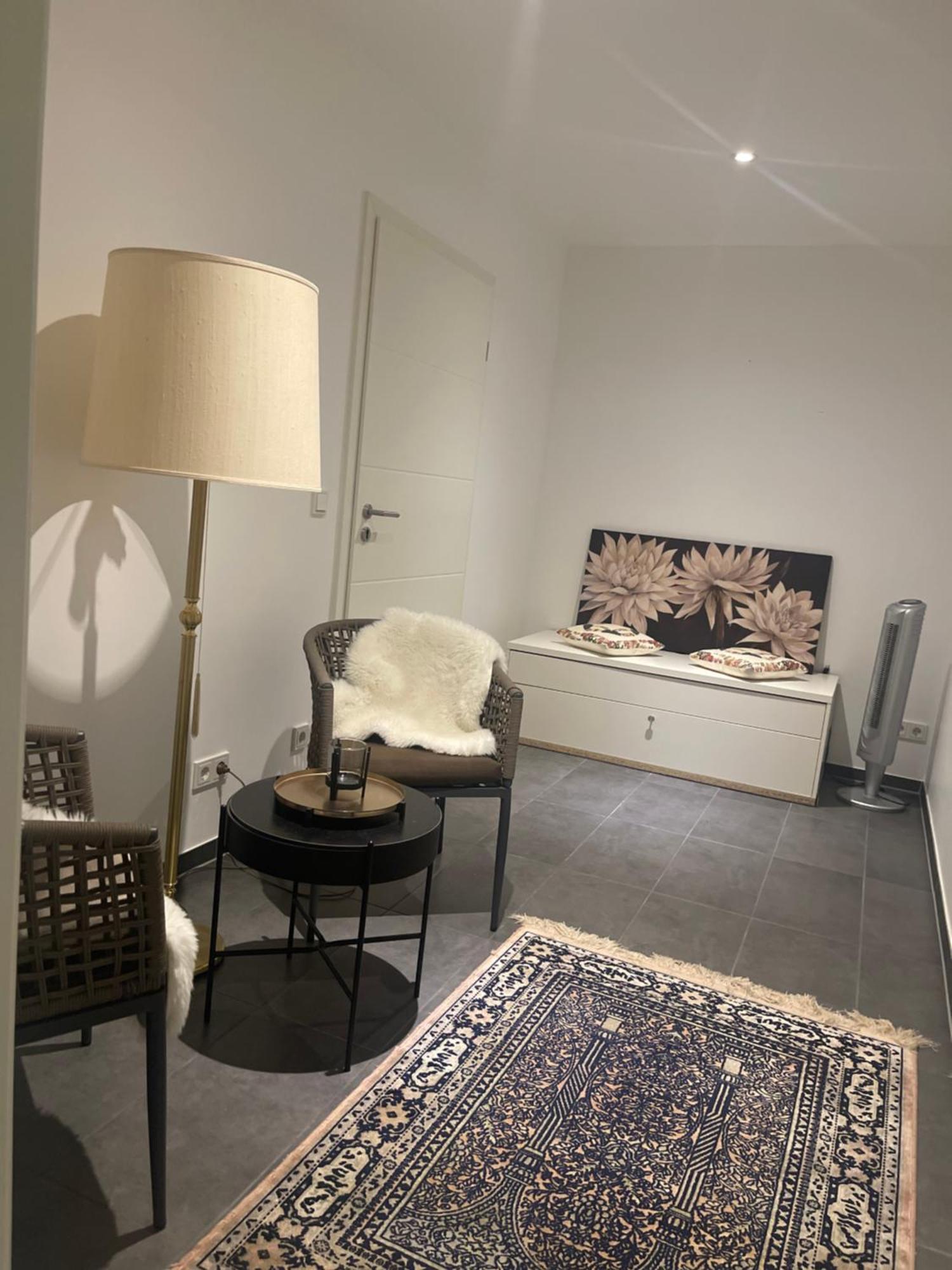 Moderne, Ruhige Ferienwohnung , Ideal Zum Abschalten Hadamar Exterior foto